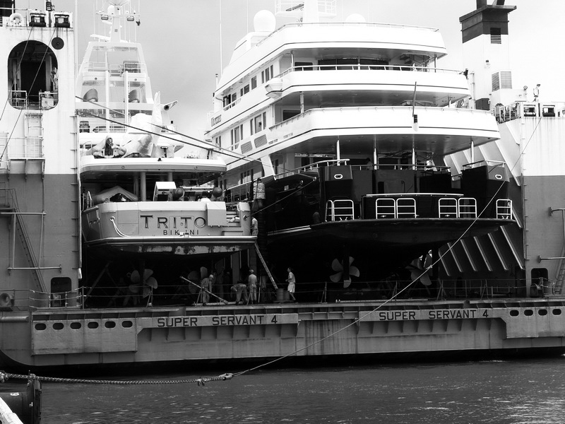 Expensive cargo transportation such as superyacht cargos has warranted a suitably qualified Marine Warranty Surveyors (MWS) attend and survey high value/high risk loadouts to prepare for transit.  Our MWS ensure that the Load Master (or whomever is responsible for the movement and securing of the yacht onboard) conducts operations correctly; ensuring he or she is satisfied with the stowage and calculated securing and tensioning requirements for the forthcoming voyage, thus reducing the high-risk factor associated with high value/high risk cargoes and possibility of future cargo damage claims.